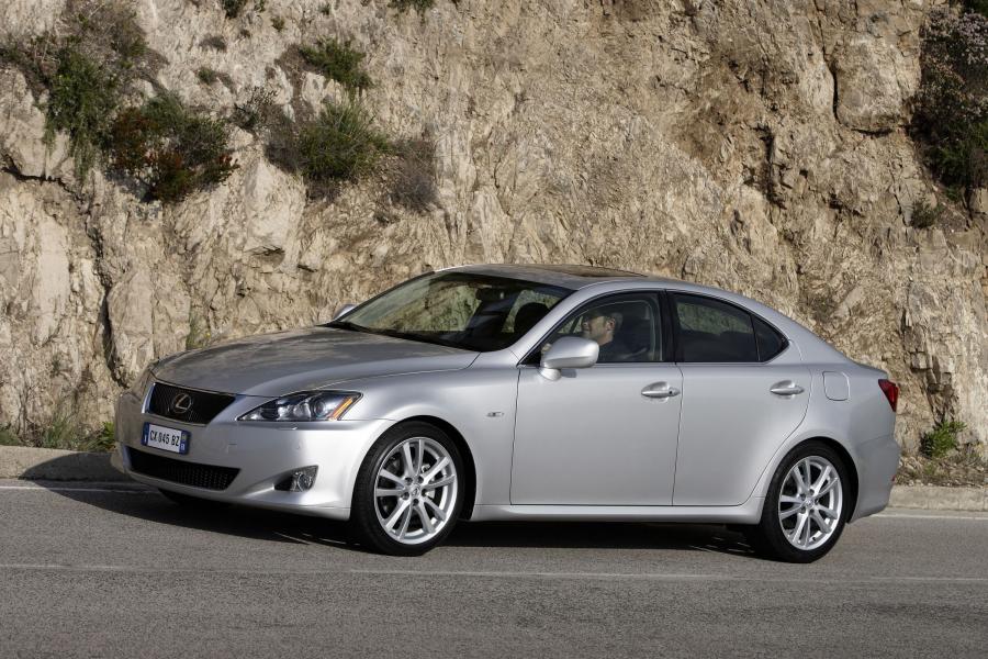  Lexus IS250 2005 года  (фото 17 из 141)